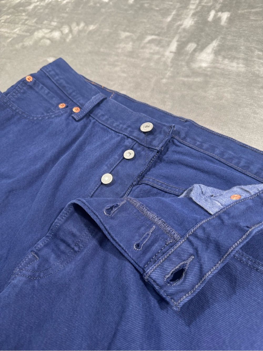 Levis 501 Jeans Mens 36x32 Dark Blue Straight Leg Button Fly Denim